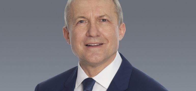 DELTACON Executive Search expandiert in die Pharmaindustrie und Medizintechnik